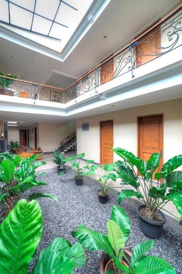 Maharani Guest House Yogyakarta Exteriör bild