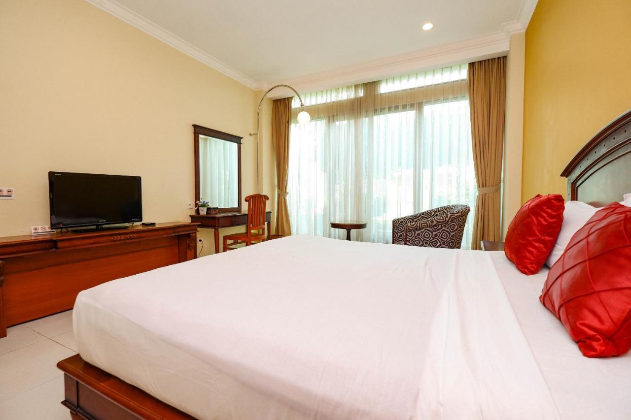 Maharani Guest House Yogyakarta Exteriör bild