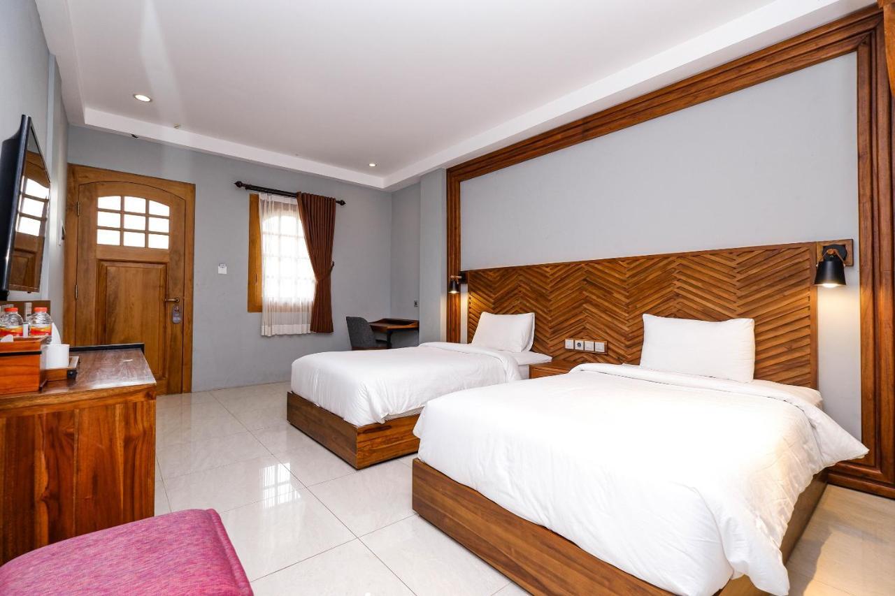 Maharani Guest House Yogyakarta Exteriör bild